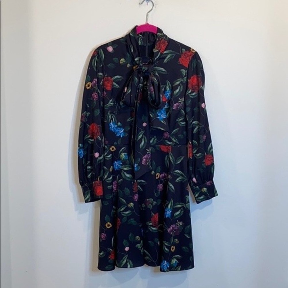 Alice + Olivia “floral print bow” dress 2 - Picture 3 of 7